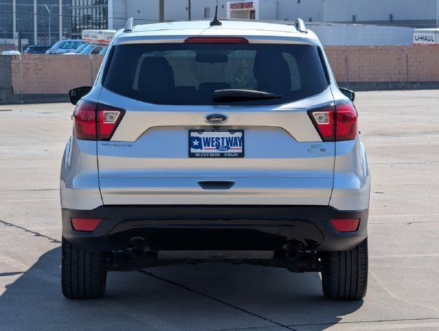 Used 2019 Ford Escape SE AWD/4WD image 4