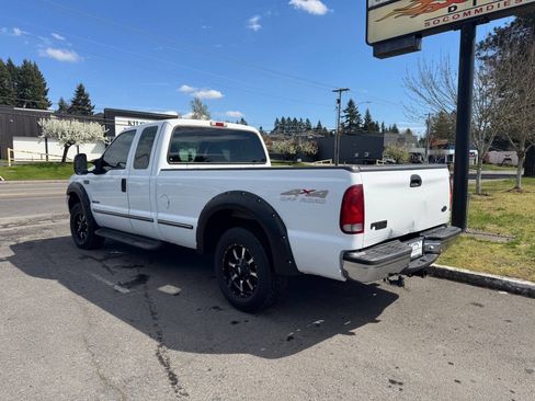 Used 1999 Ford F250 Lariat AWD/4WD image 3
