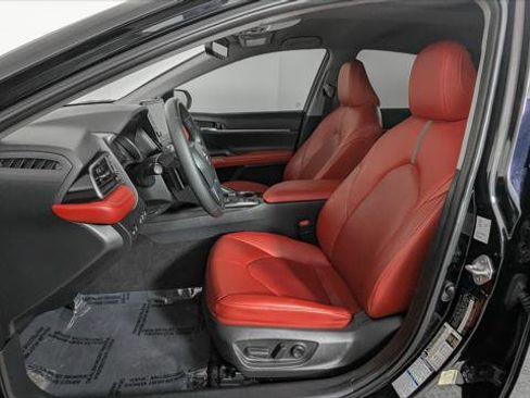 Used 2022 Toyota Camry XSE image 14