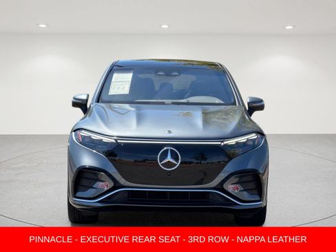 Used 2023 Mercedes-Benz EQS 580 4MATIC SUV image 9