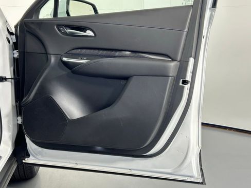 Used 2024 Cadillac XT4 Sport w/ Cold Weather Package image 9