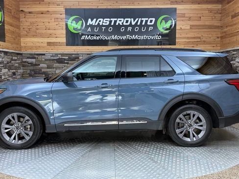 Used 2025 Ford Explorer Active w/ Active Comfort Package AWD/4WD image 6