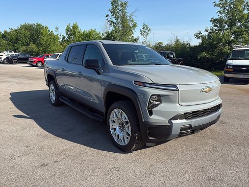 New 2026 Chevrolet Silverado EV LT AWD/4WD image 7
