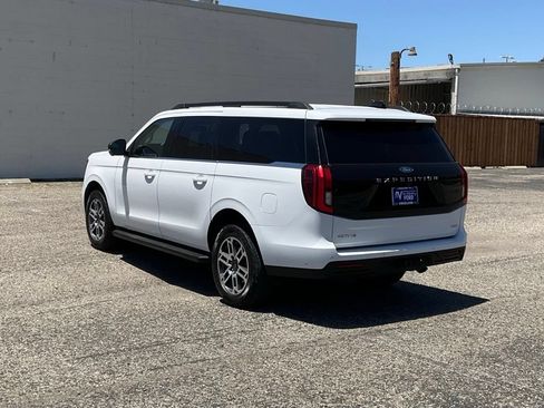 Used 2025 Ford Expedition Max Active AWD/4WD image 4