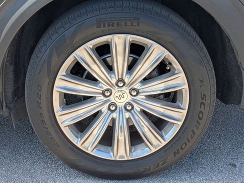 Used 2022 Ford Explorer King Ranch w/ Technology Package image 6