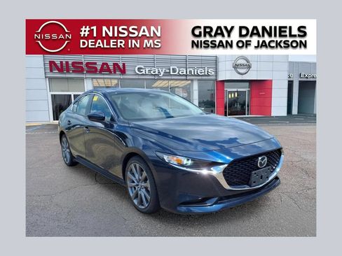 Used 2024 MAZDA MAZDA3 s FWD image 1