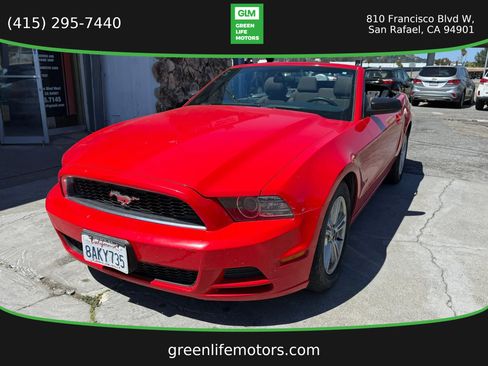 Used 2014 Ford Mustang Convertible RWD image 1
