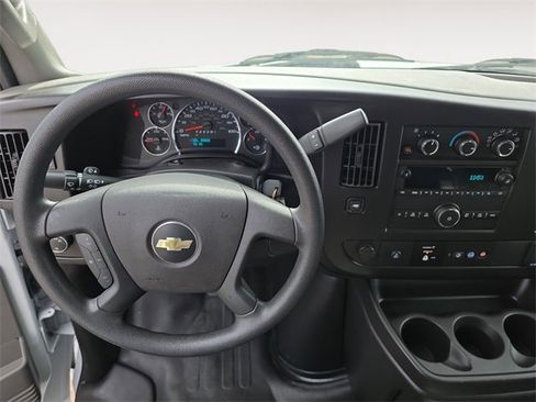 Used 2024 Chevrolet Express 2500 w/ Driver Convenience Package image 10