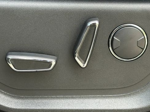 Used 2018 Ford F150 Lariat w/ Equipment Group 502A Luxury image 27