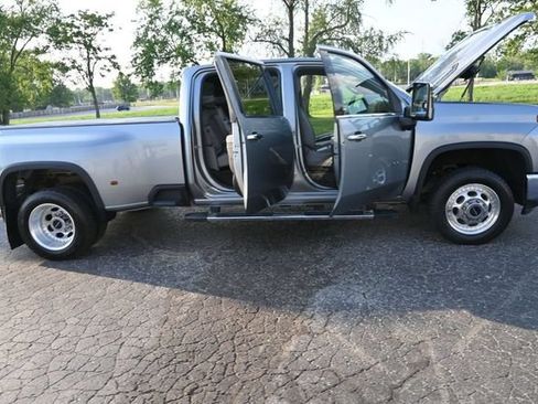 Used 2024 Chevrolet Silverado 3500 LTZ AWD/4WD image 37