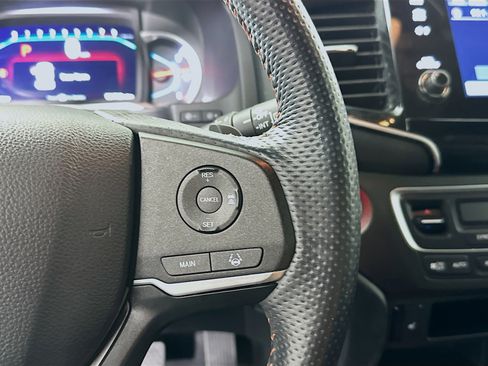 Used 2022 Honda Pilot TrailSport image 17