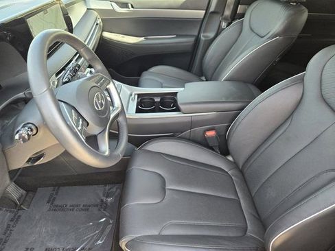 Used 2024 Hyundai Palisade SEL w/ Premium Package image 12