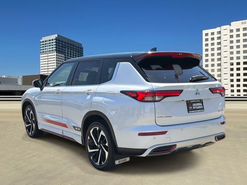 Used 2024 Mitsubishi Outlander Ralliart AWD/4WD image 3