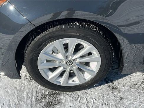 Certified 2023 Toyota Corolla LE image 5