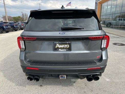 Used 2025 Ford Explorer ST AWD/4WD image 7