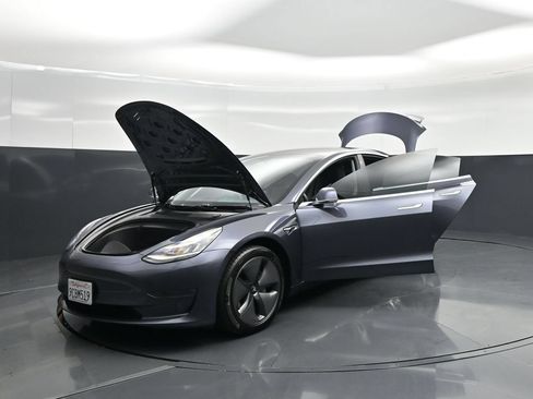Used 2020 Tesla Model 3 Long Range AWD/4WD image 25