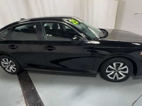 Used 2025 Honda Civic LX image 9