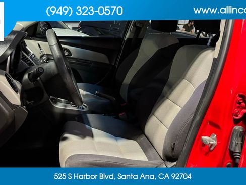 Used 2014 Chevrolet Cruze LS image 11