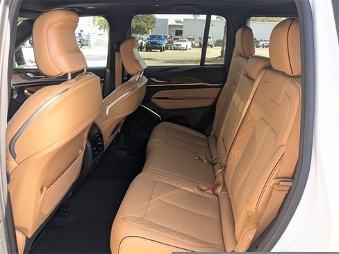 Certified 2024 Jeep Grand Cherokee Summit image 13