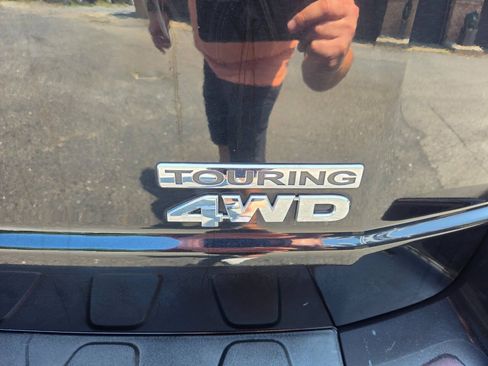 Used 2015 Honda Pilot Touring image 6