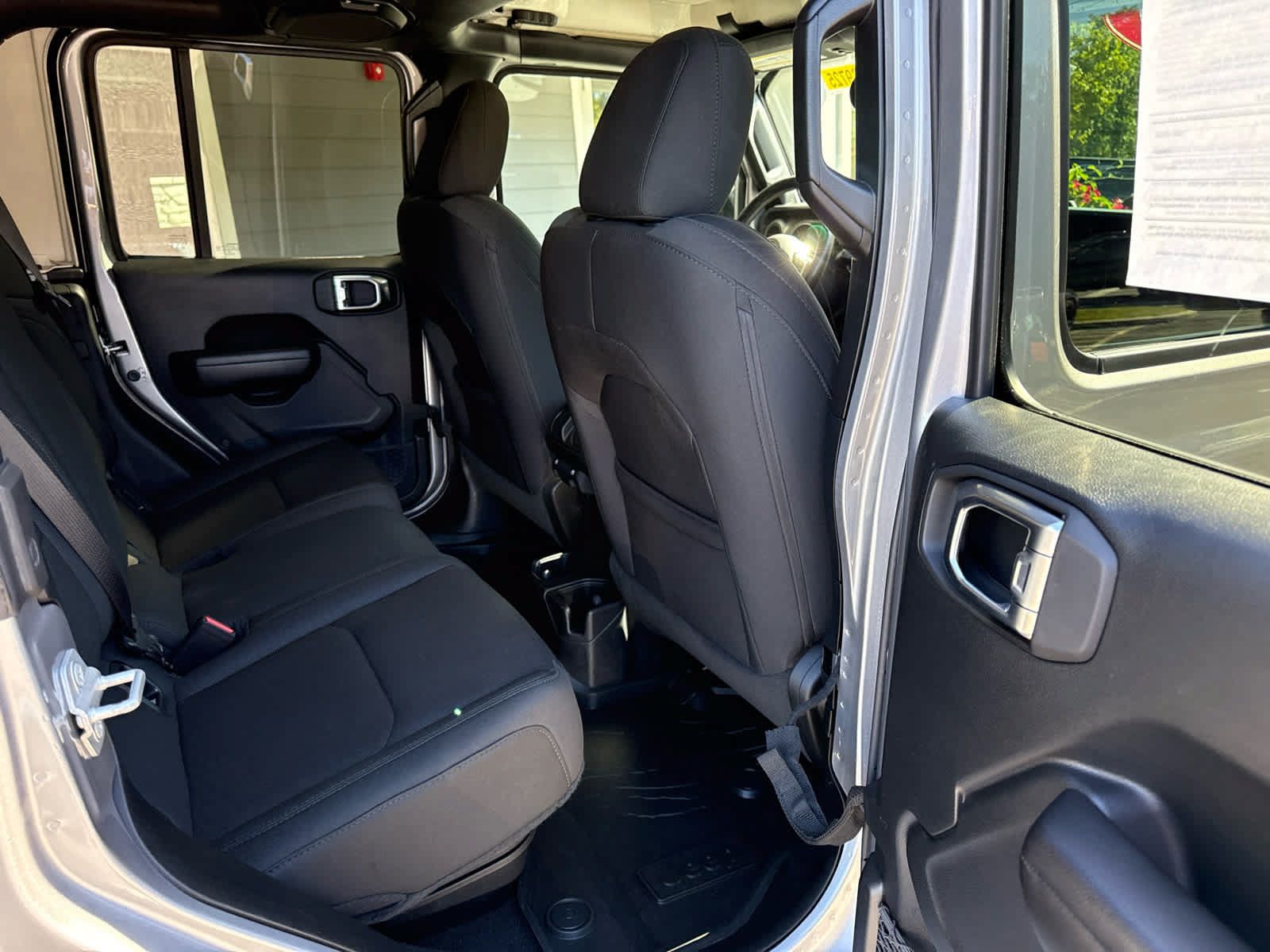 Used 2020 Jeep Gladiator Sport w/ Quick Order Package 24S AWD/4WD image 18