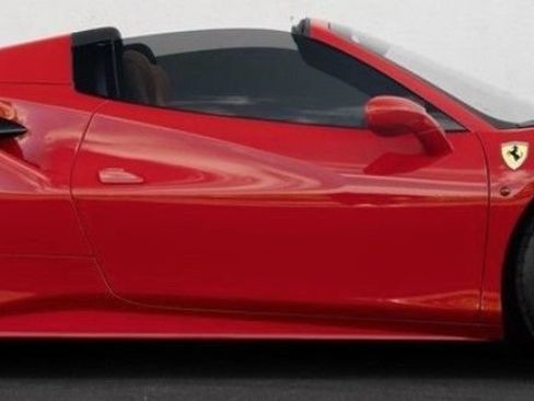 Used 2018 Ferrari 488 Spider RWD image 4