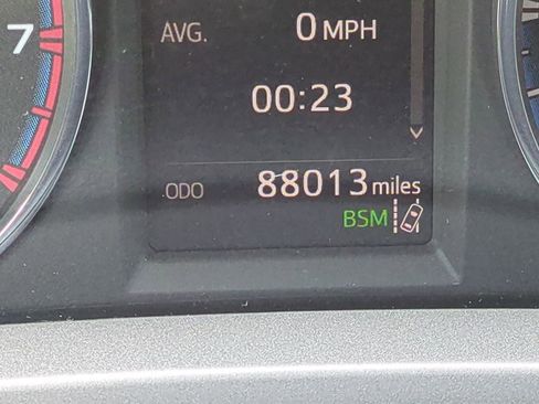 Used 2018 Toyota RAV4 Limited image 36