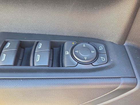 Used 2024 Chevrolet Silverado 1500 Custom w/ Turbomax Blackout Package image 27