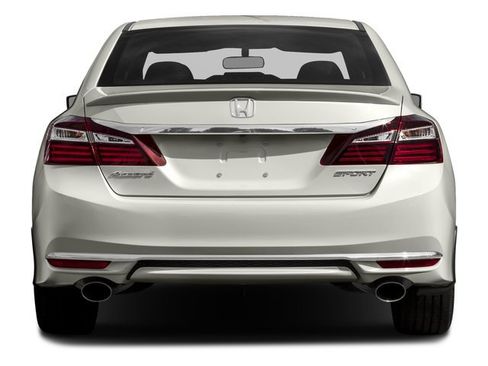 Used 2017 Honda Accord Sport image 5