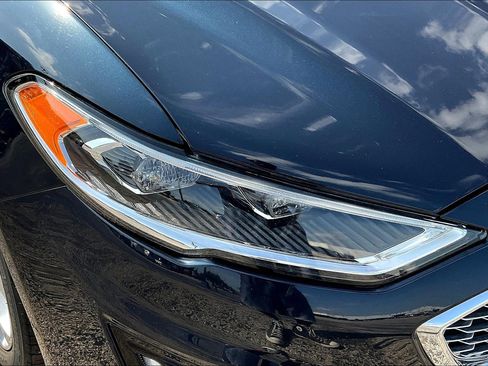 Used 2020 Ford Fusion Energi Titanium image 27