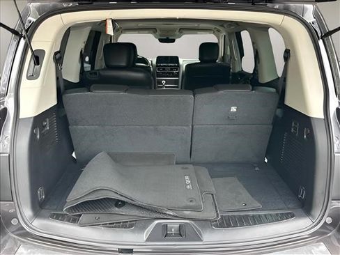 Used 2023 INFINITI QX80 Luxe w/ Cargo Package RWD image 30