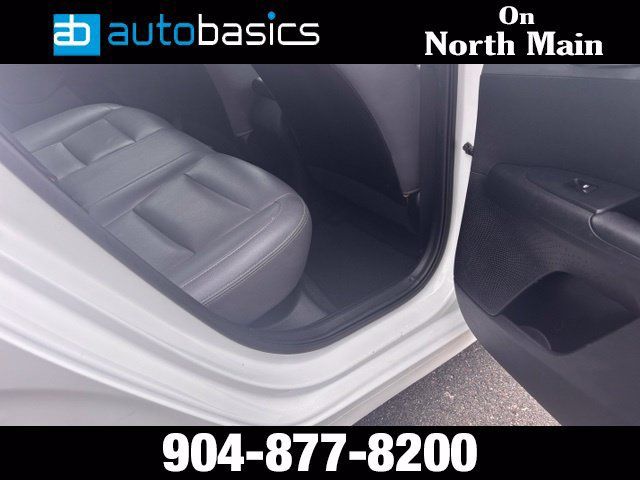 Used 2020 Kia Forte LXS FWD image 16
