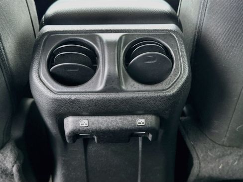 Used 2023 Jeep Wrangler Unlimited Sport AWD/4WD image 16