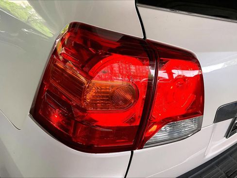 Used 2015 Toyota Land Cruiser AWD/4WD image 28