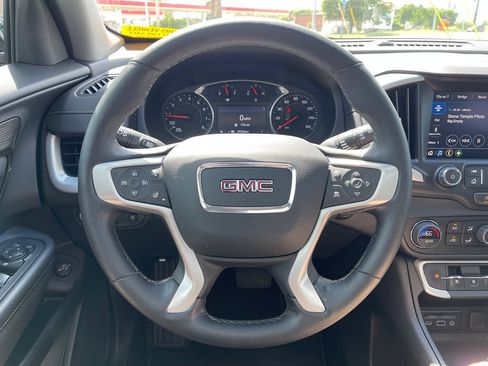Used 2023 GMC Terrain SLT w/ Elevation Edition FWD image 10