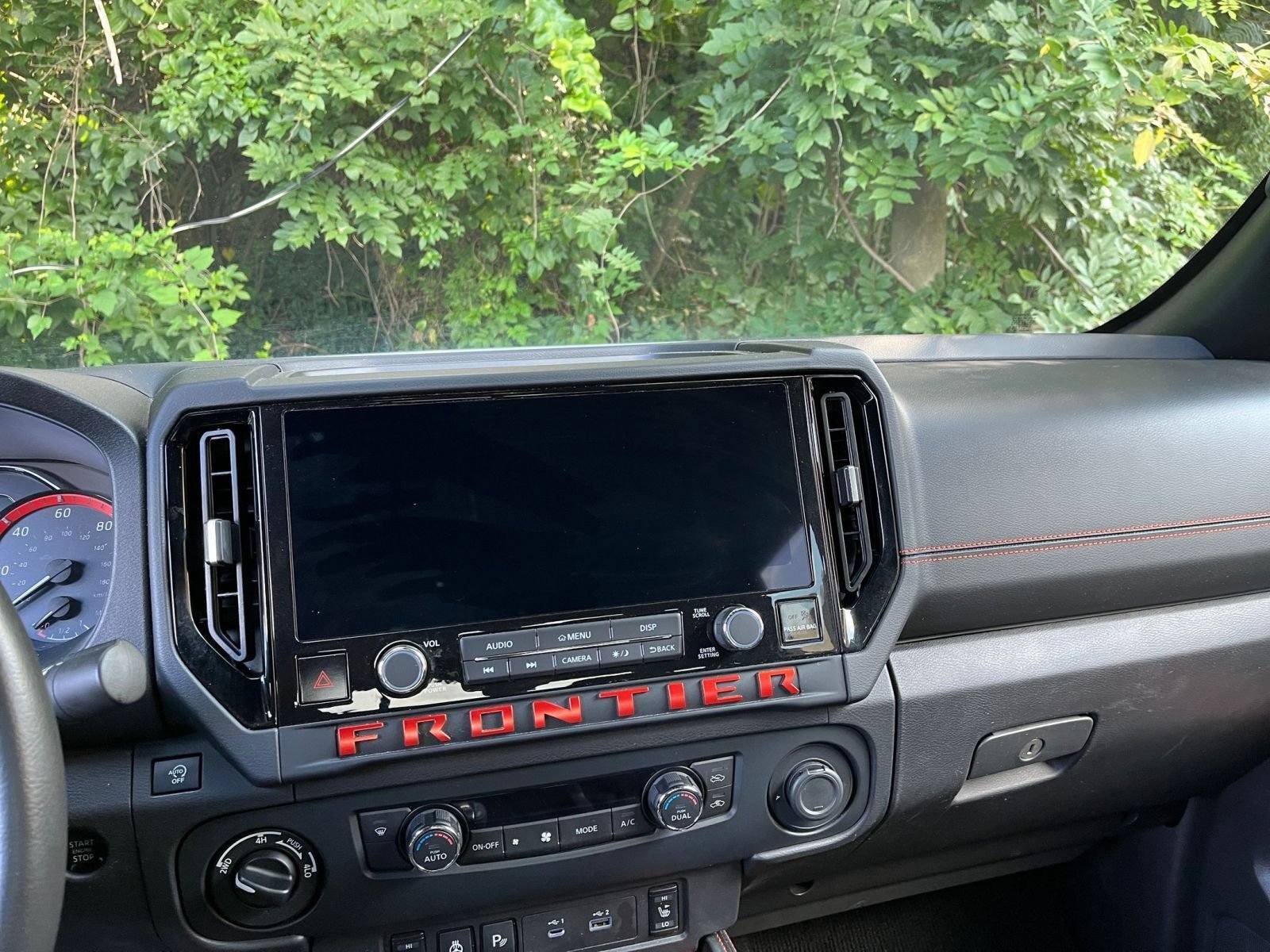 Used 2026 Nissan Frontier PRO-4X AWD/4WD image 19