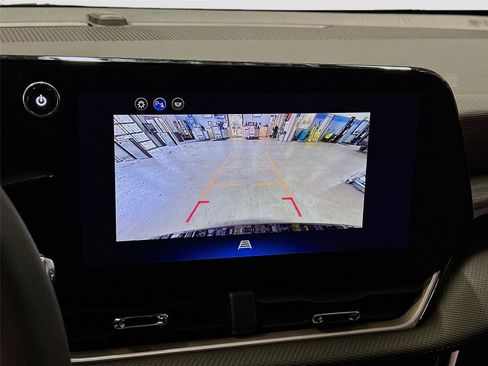 Used 2026 Chevrolet Equinox LT image 16