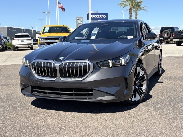 Used 2026 BMW 540i xDrive w/ Premium Package AWD/4WD image 3