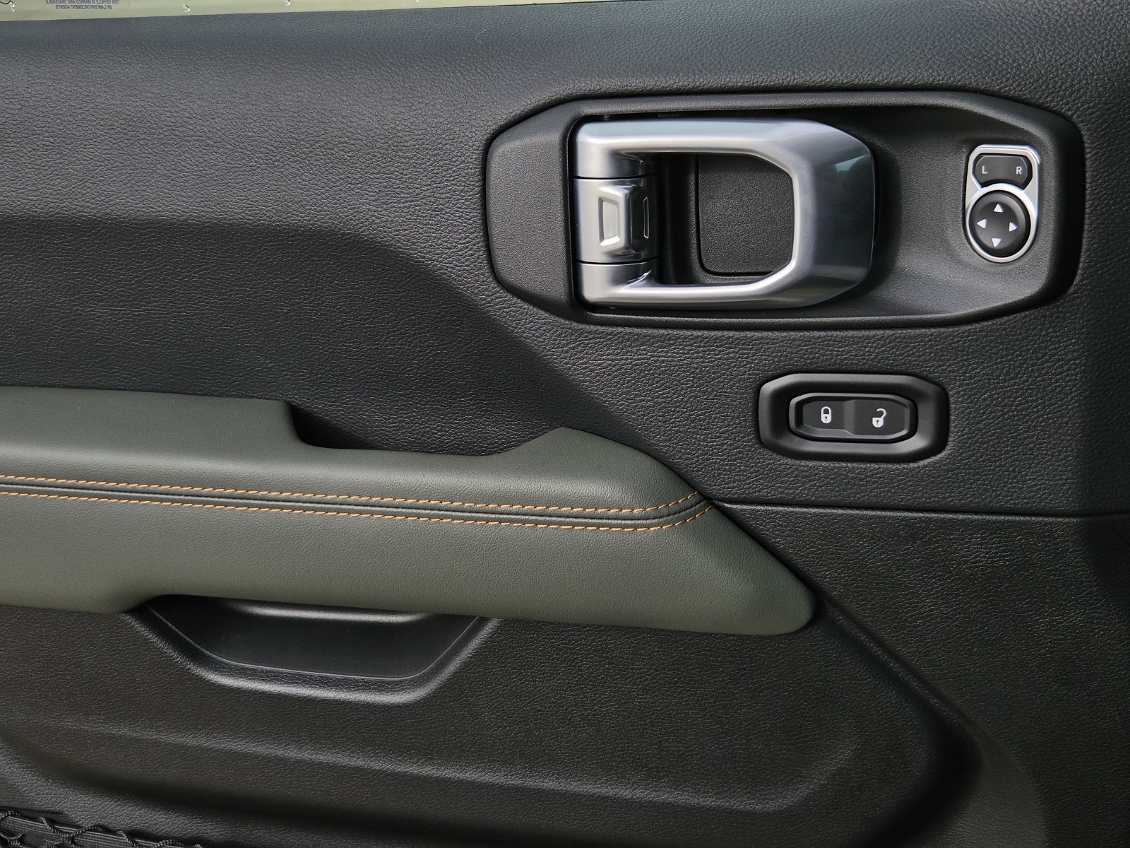 New 2027 Jeep Gladiator Mojave AWD/4WD image 18
