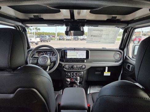 New 2026 Jeep Wrangler Unlimited Rubicon image 22