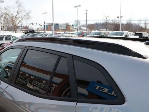 New 2026 Chevrolet Trax RS w/ Sunroof Package image 26