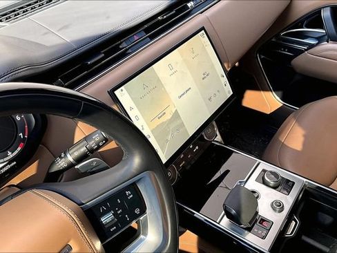 Certified 2023 Land Rover Range Rover Long Wheelbase Autobiography AWD/4WD image 33