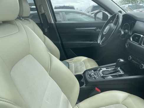 Used 2018 MAZDA CX-5 Touring w/ Preferred Equipment Package image 11