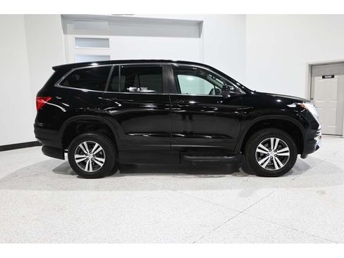 Used 2017 Honda Pilot EX-L image 5