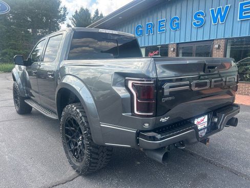 Used 2019 Ford F150 Raptor w/ Equipment Group 802A Luxury image 8