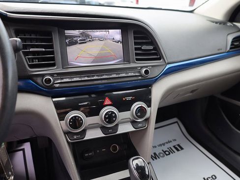 Used 2019 Hyundai Elantra SEL FWD image 15