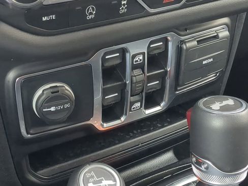 Used 2024 Jeep Wrangler Sahara w/ Technology Group image 22