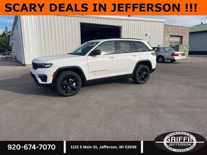 New 2025 Jeep Grand Cherokee Limited w/ Black Appearance Package