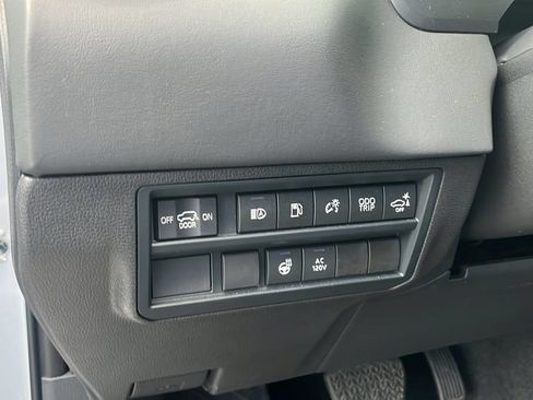 Used 2024 Toyota Sequoia Platinum AWD/4WD image 11