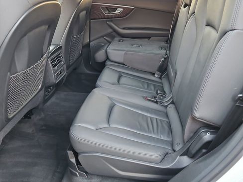 Used 2021 Audi Q7 2.0T Premium w/ Convenience Package image 13
